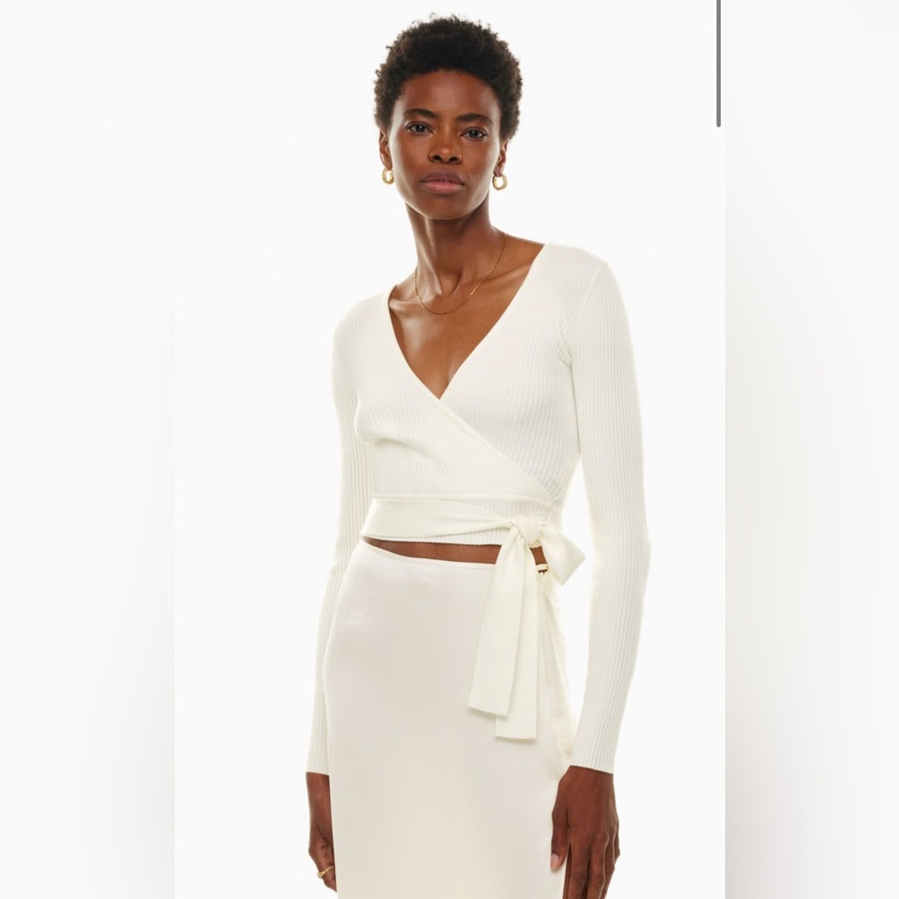 ARITZIA - WILFRED
All Tied Up Longsleeve Sweater